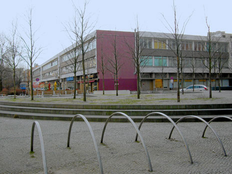 Am ehemaligen Standort von Ullstein und Siemens stehen in der Markgrafenstraße heute Flachbauten.