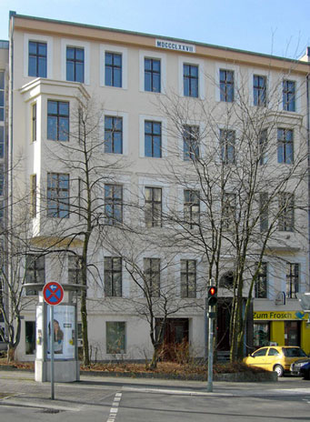 Die Kreuz-Zeitung residierte in der Königgrätzer Straße 15, heute Stresemannstraße.